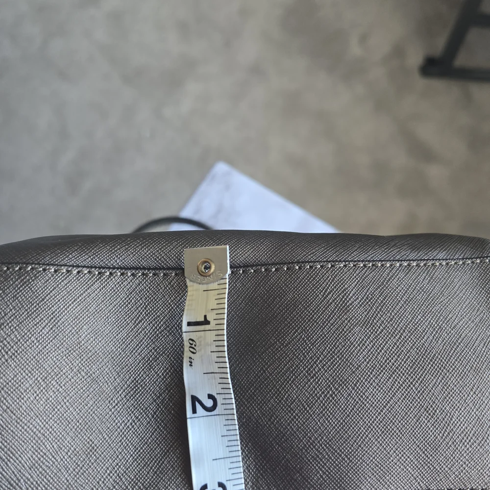 Coach Madison Saffiano East/West Bond Tote. 20001 - Picture 10 of 10